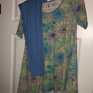 LuLaRoe outfit one size leggings and xxs perfect T